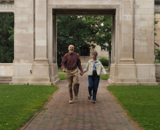 couple-skipping